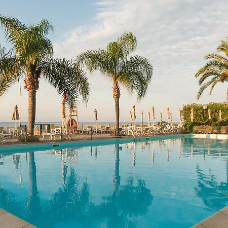 Elegante Appartamento Con Piscina - Wi-Fi & Box Privato Σαν Ρέμο Εξωτερικό φωτογραφία